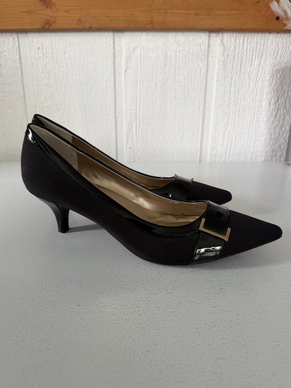 Bandolino Black Pointed Toe Kitten Heel Pumps Size 9.5M